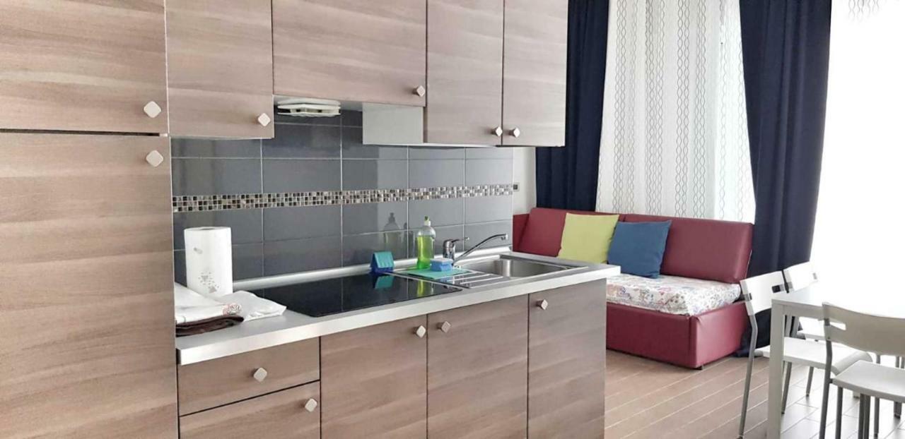 Residence Argentina R.T.A. Spotorno Habitación foto